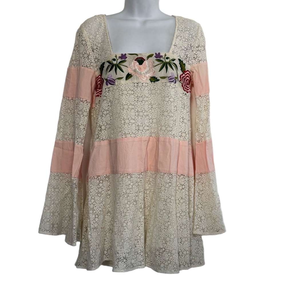 Majorelle Dress Pink Floral Embroidery Lace Bell Sleeves Long Sleeve Size Small